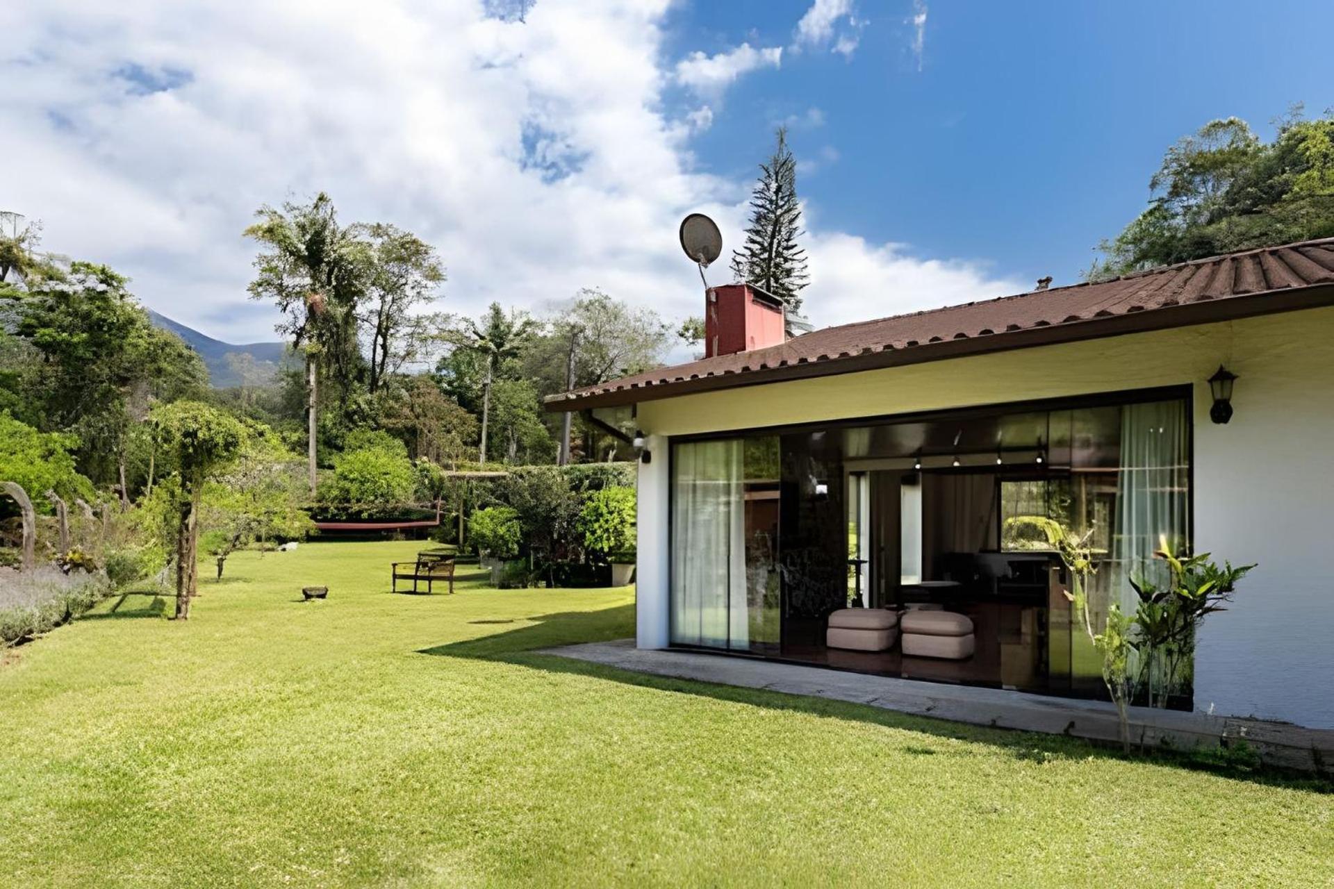 Paraiso Comary-400M Cbf-900M Feira Alto Villa Teresopolis Exterior photo